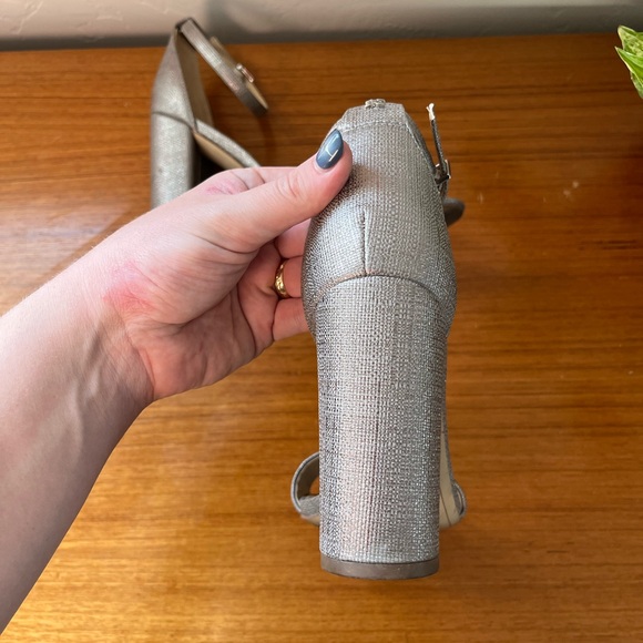 Sam Edelman Yaro Silver Block Heel 8 - Picture 11 of 12